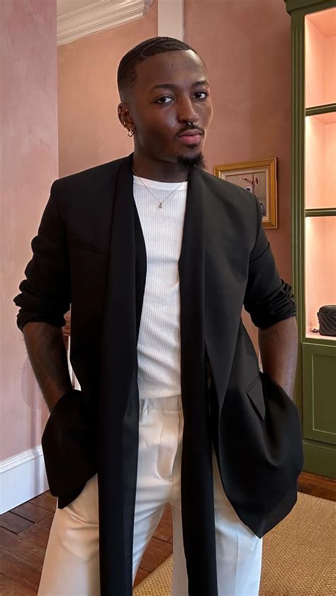 Darius⭐️ | If this world was mine…oh wait, it is! 😉 - - #mensfashion #