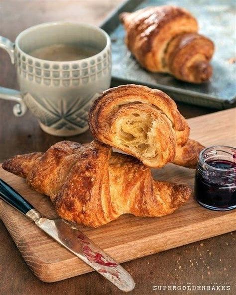 Быстрое тесто для круассанов | Homemade croissants, Croissant recipe ...