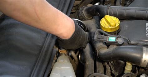 How to change engine oil and filter on Renault Clio 3 – replacement guide