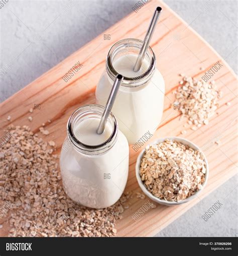 Non Dairy Oat Milk Image & Photo (Free Trial) | Bigstock