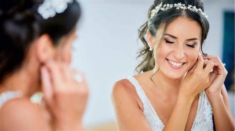 menemukan anting anting  sempurna  bentuk wajah  kiat