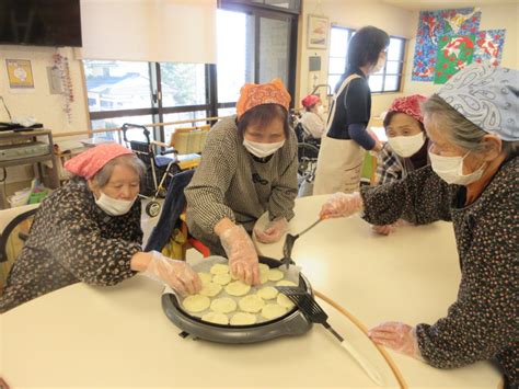 ～Let’s cook～成華園のじゃがいもでおやき作り | デイブログ | 特別養護老人ホーム 成華園 - 茨城県日立市