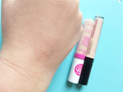 ESSENCE CONCEALER VS CATRICE CONCEALER - GIRLS WORLD PROBLEMS