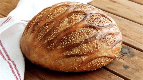 Домашний пшеничный хлеб с интересной формовкой🍞 - YouTube
