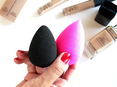 beautyblender sponges - my new favorite beauty tool | The Beauty Look Book