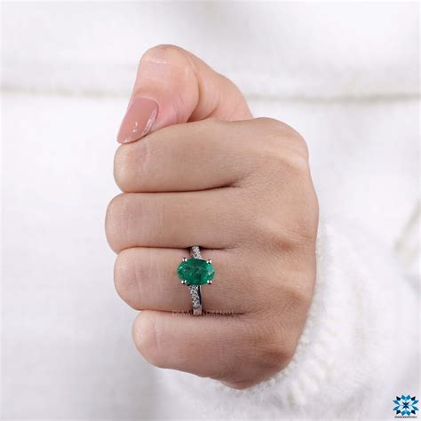 Natural Emerald Gemstone Ring, Oval Cut May Birthstone - Diamondrensu