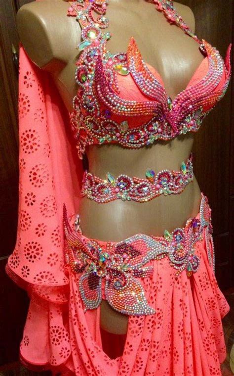 Fotografia | Belly dance costumes, Belly dance outfit, Belly dance ...