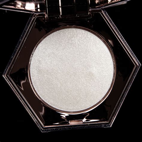 Fenty Beauty How Many Carats?! Diamond Bomb All-Over Diamond Veil ...