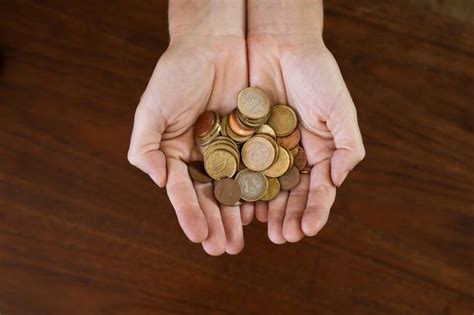 Rarest £2 coins and how much they are worth as it celebrates 25 years ...