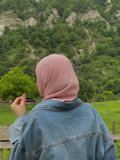 Pin by Sadia Imran on پردہ | Hijabi aesthetic, Muslimah aesthetic ...