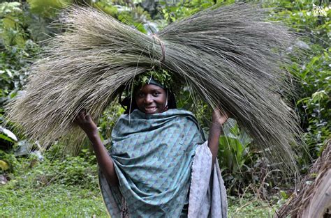 Pigmeje Batwa Uganda 2020 Fotografie - Poza Trasą