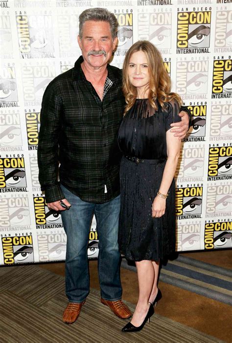 Jennifer Jason Leigh Family Jennifer Jason Leigh As Lorraine Lyon