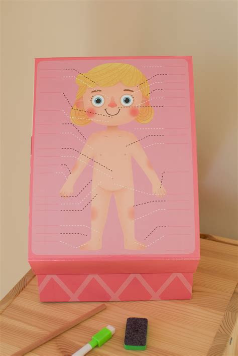 Детски дървен лекарски комплект за игра- момиче - Mommy life