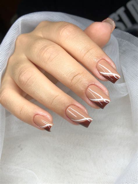 Unha Em Gel Marrom Com Francesinha - Francesinha marrom | Unha quadrada marrom, Unha marrom decorada, Unhas ...