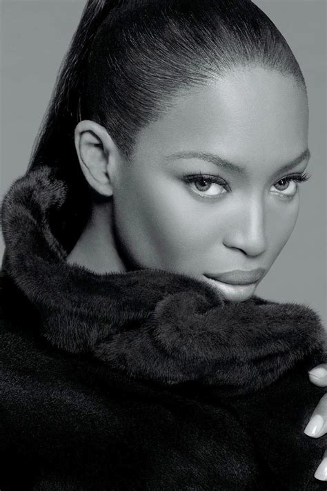 Naomi Campbell Wallpapers (43 images) - WallpaperCat