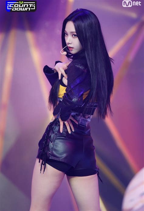 karinaaespa on Twitter | Kpop girls, Asian girl, Korean girl