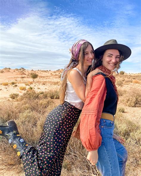 Anastasia Vanderbyl | I am Thelma and Julia is Louise 🚗🤠(but also