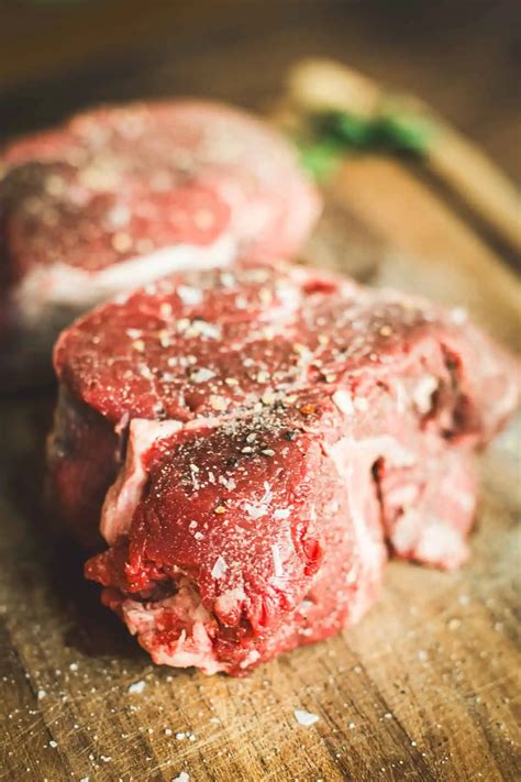 how long to cook filet mignon in a pan