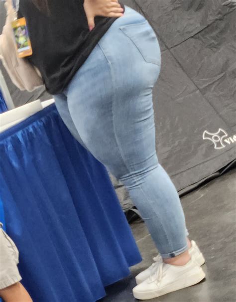 Out In The Wild 31 ( Biggest Phattest ass iv seen on a BBW) - Tight