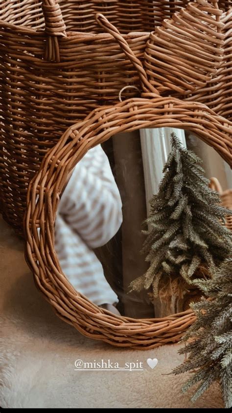МК Зеркало в плетеной раме | Handmade knitting, Wicker, Rattan