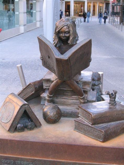 Pin by Reza Javaheri on 104 - Modern Statues | Book art sculptures ...
