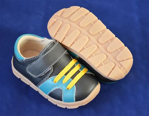 2018 წლის ახალი ნამდვილი ტყავის გოგოების sandals თეთრი საზაფხულო ფეხით ...