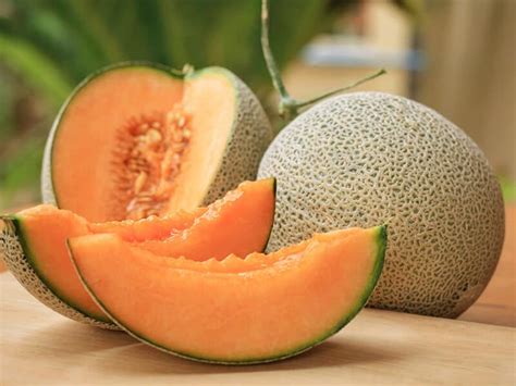 Muskmelon VS Cantaloupe: What is The Difference, Which One Is Better?