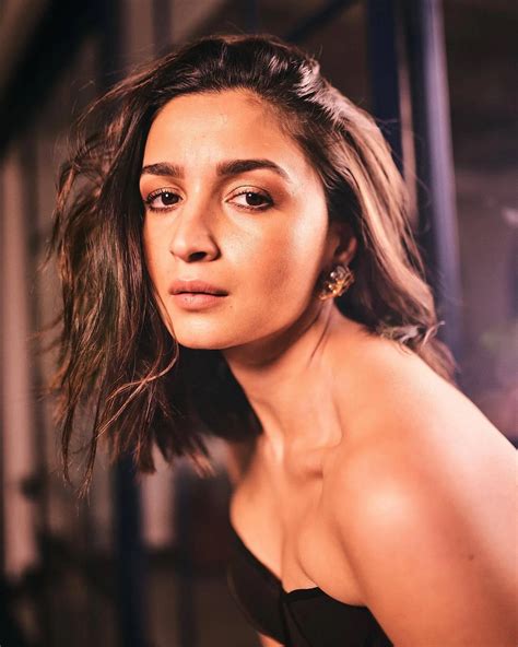 அலியா பட் Wallpapers | அலியா பட் HD Wallpaper | Alia Bhatt Wallpaper