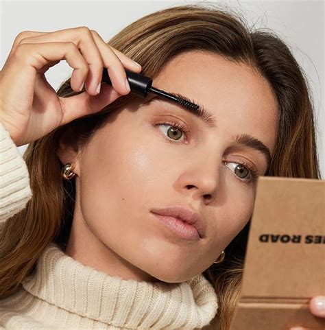 Bobbi Brown's eyebrow tips: How to do your eyebrows