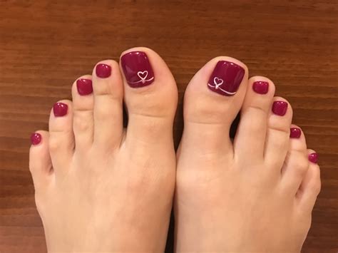 Pin by Svetlana Shelihov on Педикюр | Beautiful toes, Pretty toes ...