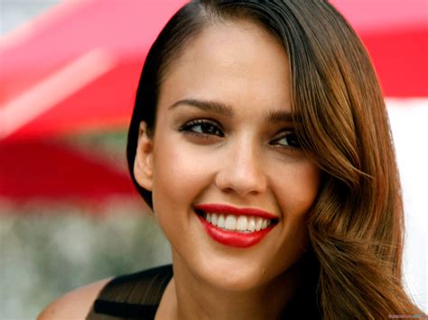 Jessica Alba 243 - Tapety na Pulpit