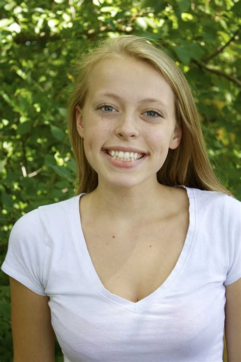 Zoe Evans – The Bark