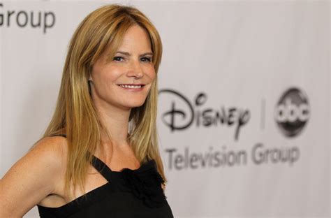 Jennifer Jason Leigh HD Wallpapers