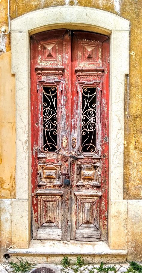 Vintage Door in Portimão, Algarve, Portugal