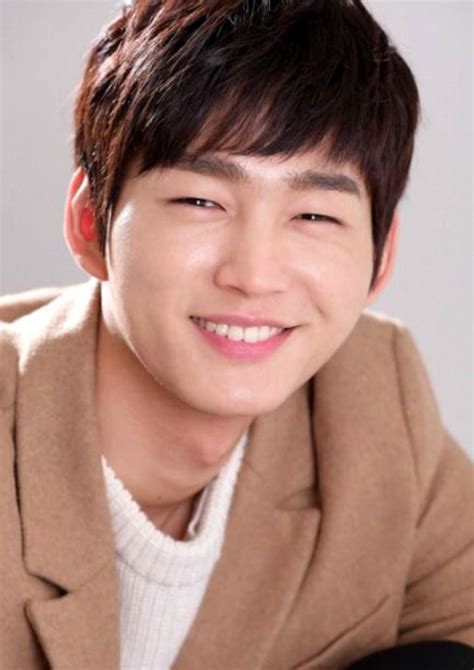 Lee Won-geun 2 » Dramabeans
