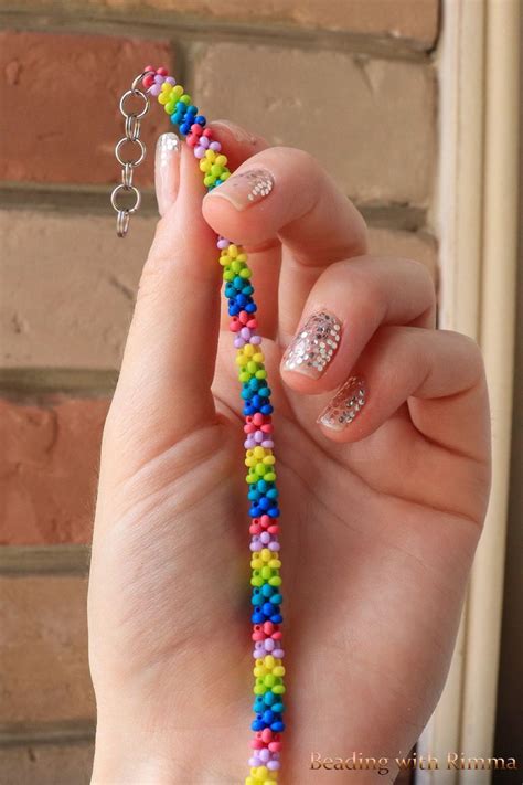 Радужный браслет из бисера в технике крестик | Beaded jewelry, Hand ...