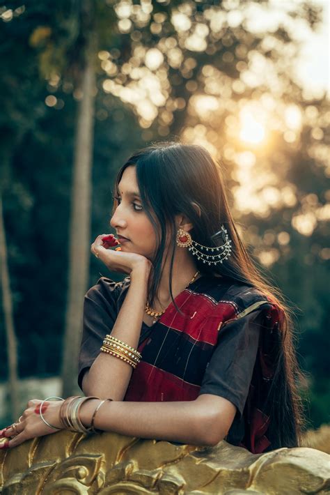 aesthetic indian girl      aesthetic indian