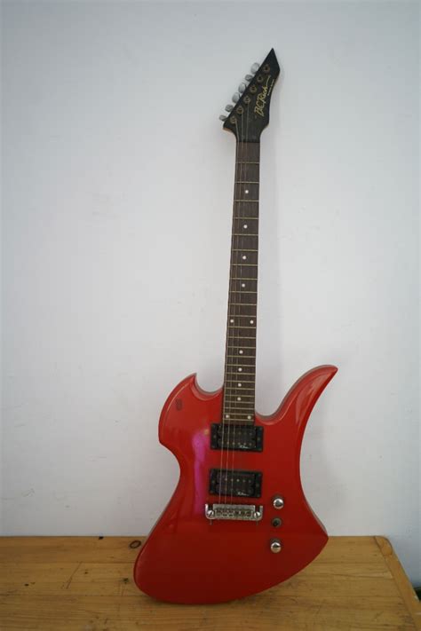 Gitar Elektrik BC Rich Bronze Series, Musik & Media, Alat di Carousell