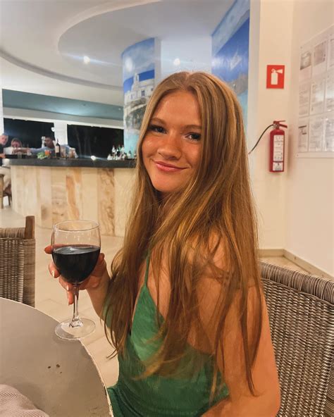 nola :) (@nolaconleyy) • Instagram photos and videos