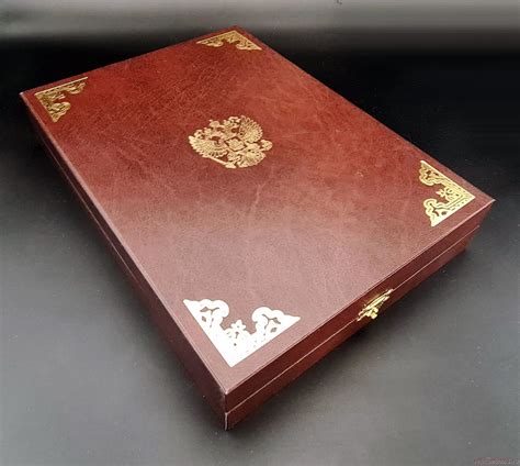 Подарочный футляр для книги с гербом России -купить за 3500 ...