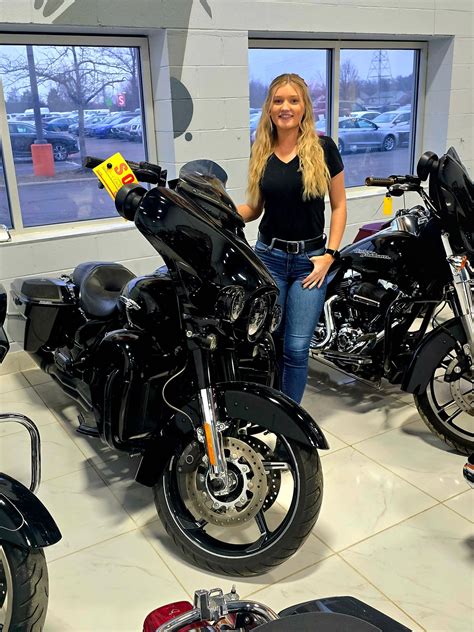 Moto Boutique - Kayley Duncan got a new friend on the road. Travis is