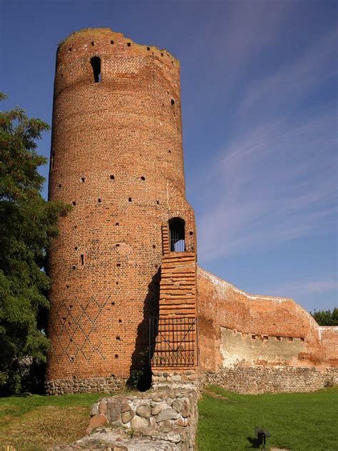 Czersk - Polskie Zabytki - Katalog zamków, pałaców i dworów w Polsce