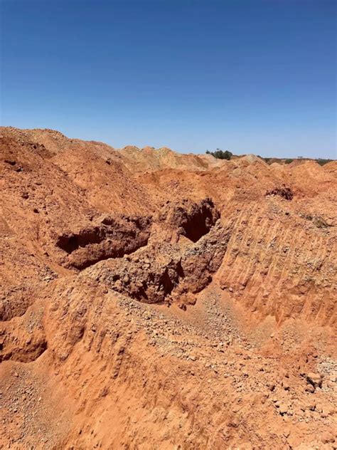 How are Opals mined in Australia? - Opal Galaxy