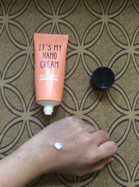 Adventures of Luzzie : Review: It's My Perfume Hand Cream