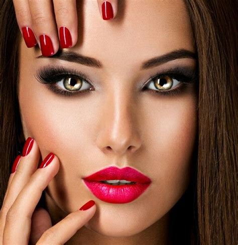 Those Eyes – Pretty Today – Pretty Things To Look At Today