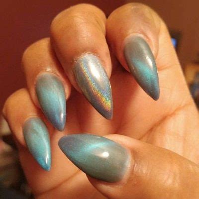 Las uñas cat eye son la nueva tendencia en Pinterest