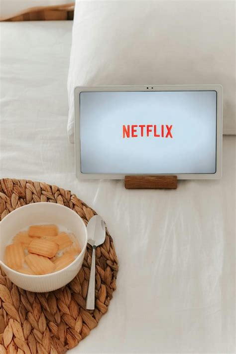 7 Netflix Shows Worth Watching - Telina Patricia