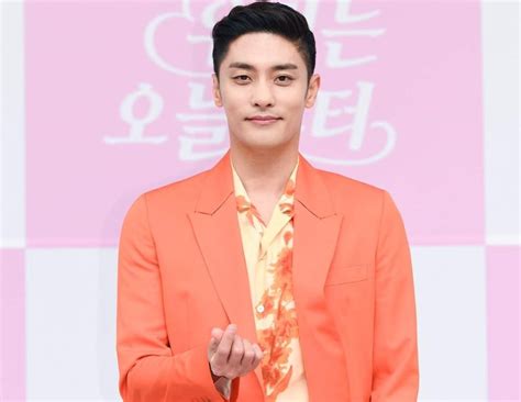 actor     sung hoon