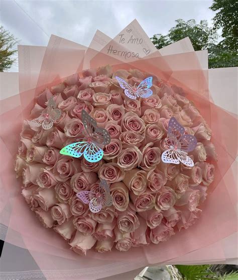 Luxury Bouquet of Pink Roses with Butterflies