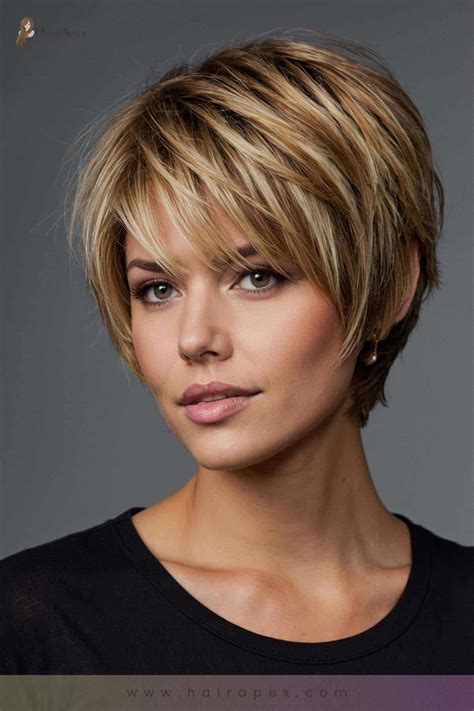Style experts explain why the pixie short stacked bob is versatile 8